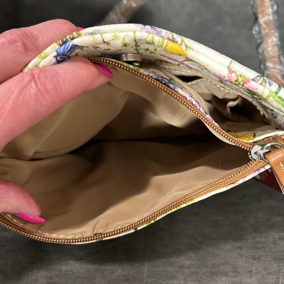 KOLTOV CROSSBODY BAG VEGAN LEATHER SECRET GARDEN/HONEY BUTTERFLIES AND FLOWERS - Picture 6 of 9